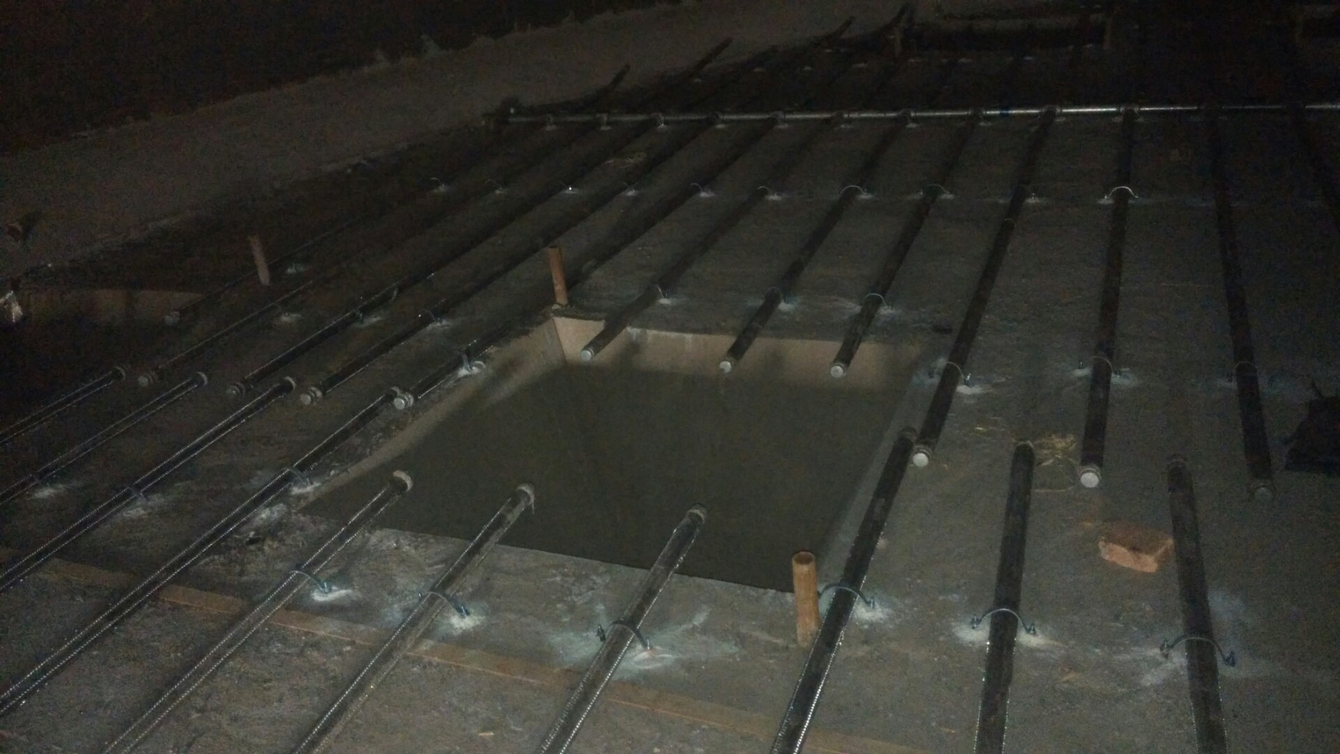 五湖渔场流化棒